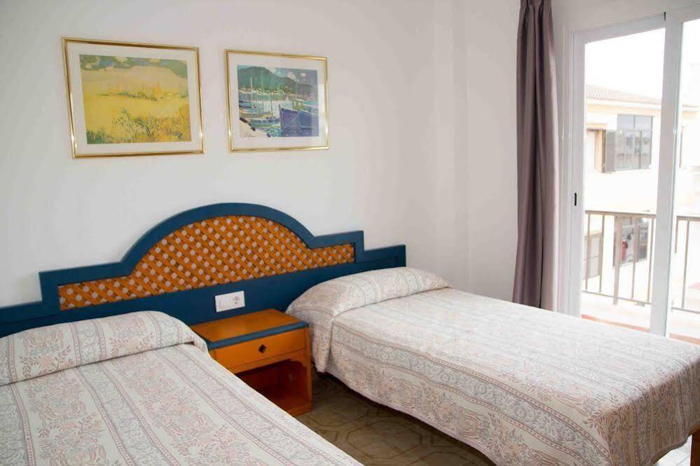 קאן פיקפורט Apartamentos Charlys Can Picafort מראה חיצוני תמונה